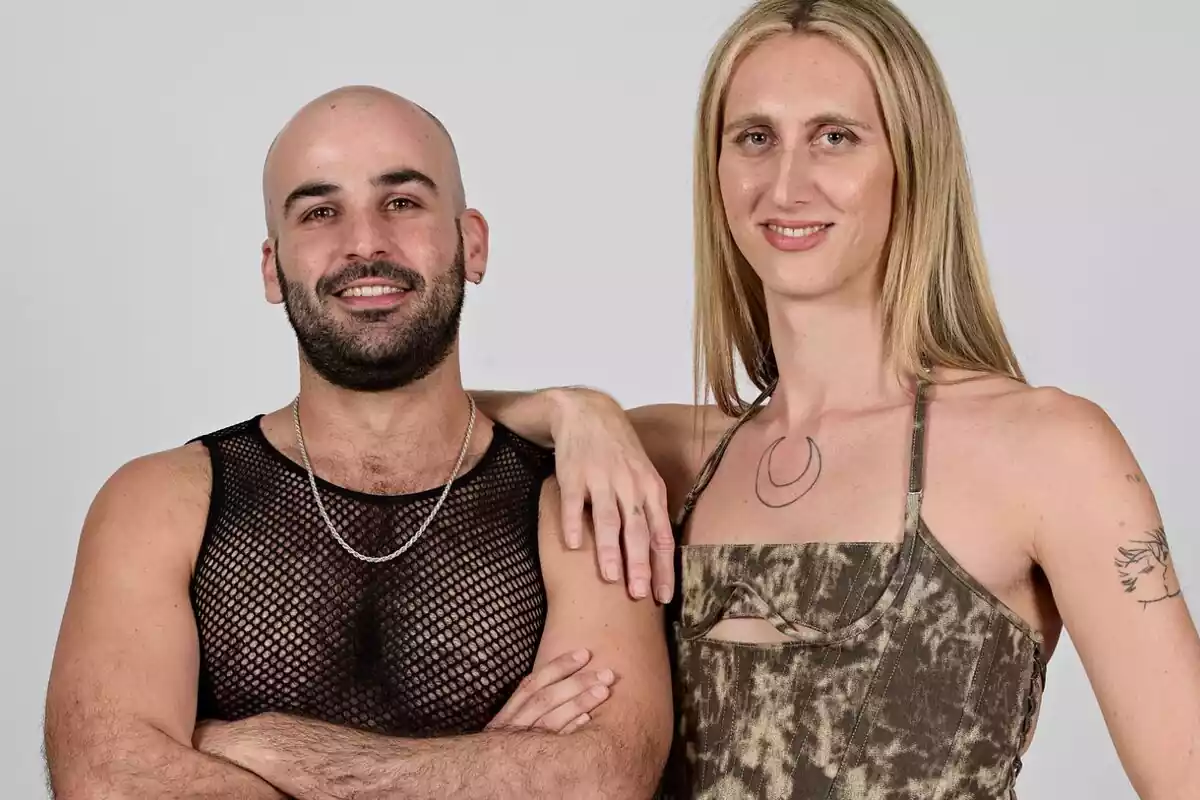 Fotografía de Álex de la Croiz y Guillermo Duque como concursantes de Pekín Express Fotografía de Álex de la Croiz y Guillermo Duque como concursantes de Pekín Express