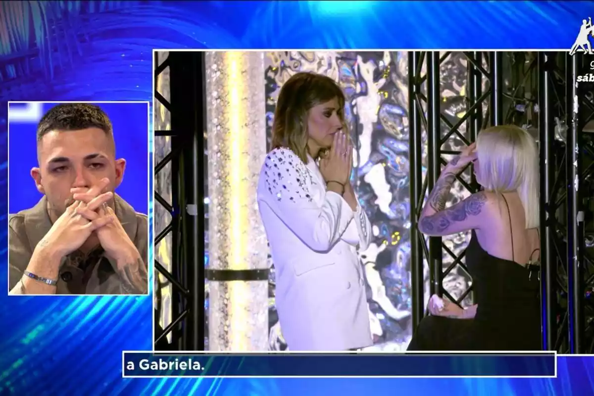 Captura de Álex Girona y Gabriella Hahlingag junto a Sandra Barneda en el debate final de La Isla de las Tentaciones Captura de Álex Girona y Gabriella Hahlingag junto a Sandra Barneda en el debate final de La Isla de las Tentaciones