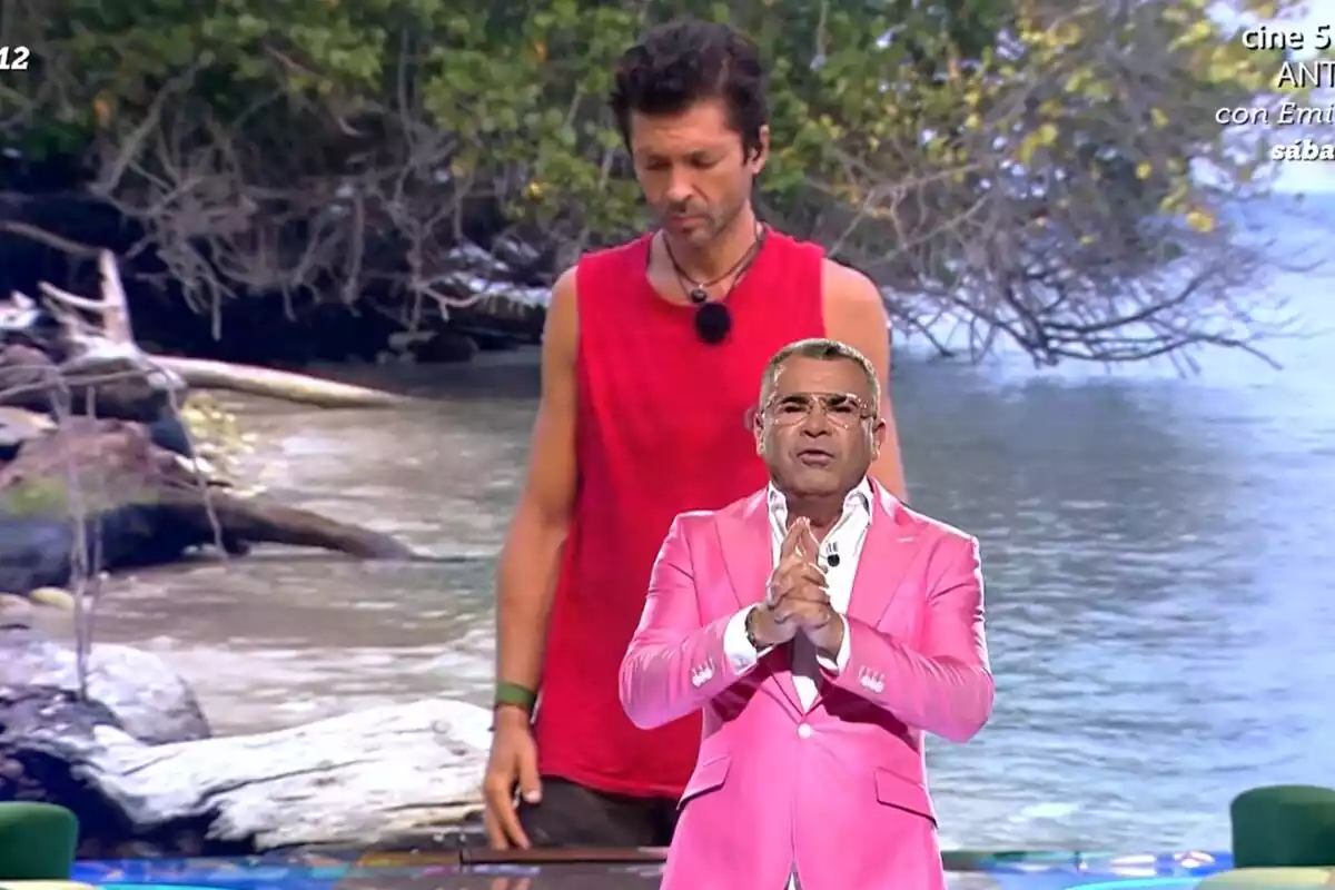 Captura de Jorge Javier Vázquez en el plató de Supervivientes con una imagen de Ángel Cristo JR de fondo Captura de Jorge Javier Vázquez en el plató de Supervivientes con una imagen de Ángel Cristo JR de fondo