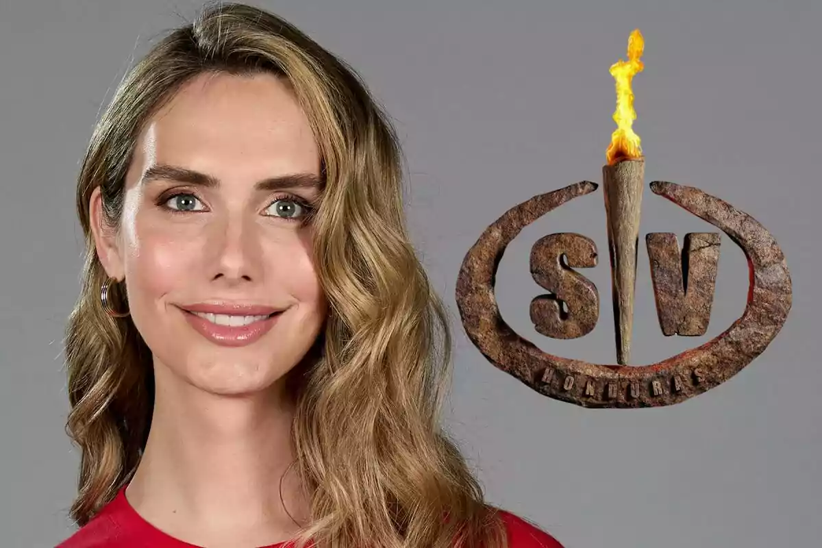 Ángela Ponce amb cabell ros i ondulat somriu davant d'un fons gris, al costat d'un logotip amb una torxa encesa i les lletres "SV" (Supervivientes).