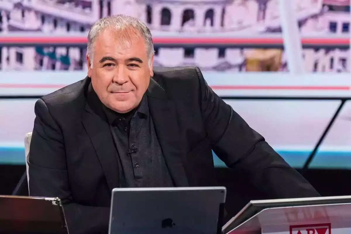Antonio García Ferreras mirando a cámara en Al Rojo Vivo Antonio García Ferreras mirando a cámara en Al Rojo Vivo