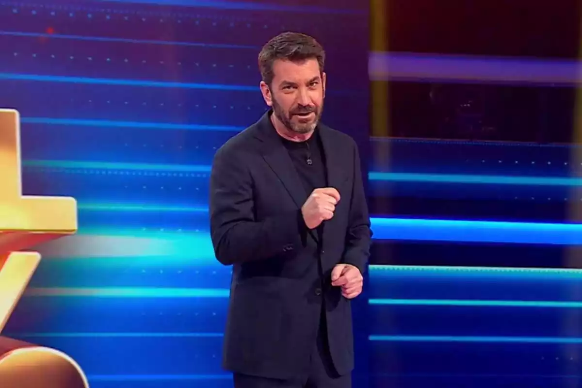 Captura de Arturo Valls como presentador de El 1%, el nuevo concurso de Antena 3 Captura de Arturo Valls como presentador de El 1%, el nuevo concurso de Antena 3