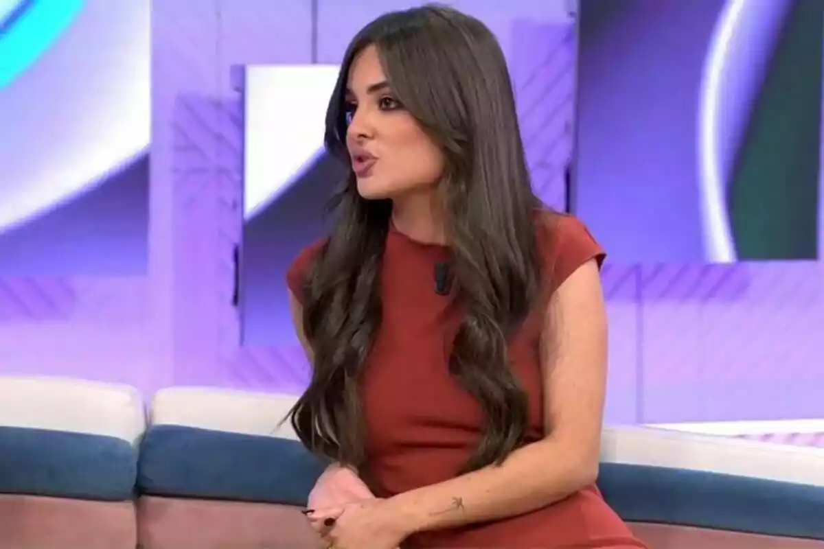 Captura d'Alexia Rivas parlant al programa 'Vamos a veure' de Telecinco Captura d'Alexia Rivas parlant al programa 'Vamos a veure' de Telecinco