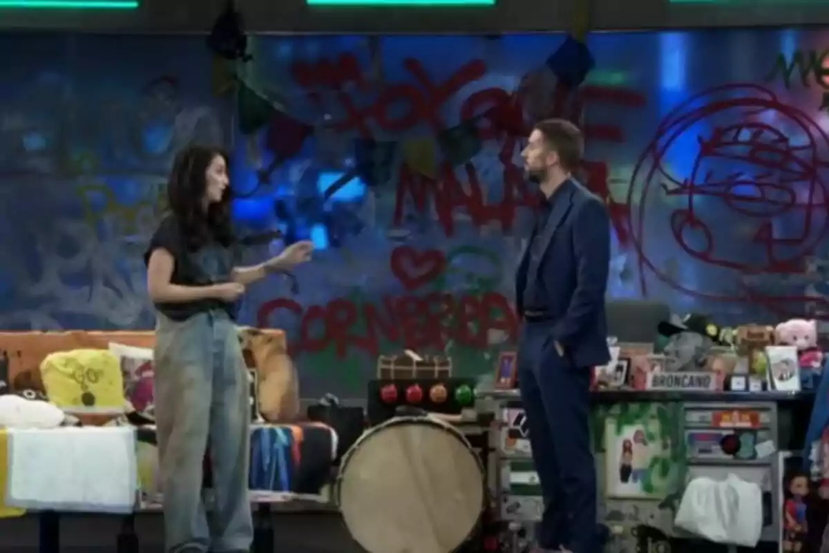 Captura de Claudia Salas y David Broncano en 'La Resistencia' Captura de Claudia Salas y David Broncano en 'La Resistencia'