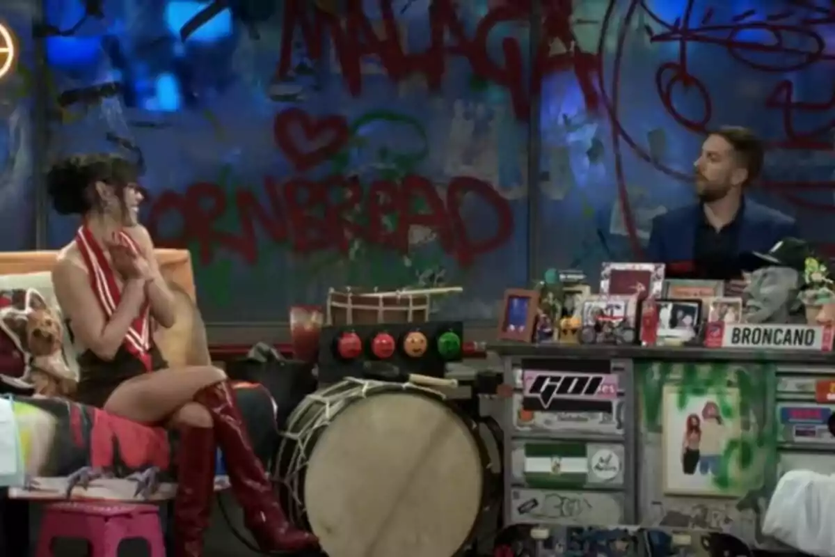 Captura de Danna Paola y David Broncano en 'La Resistencia' Captura de Danna Paola y David Broncano en 'La Resistencia'