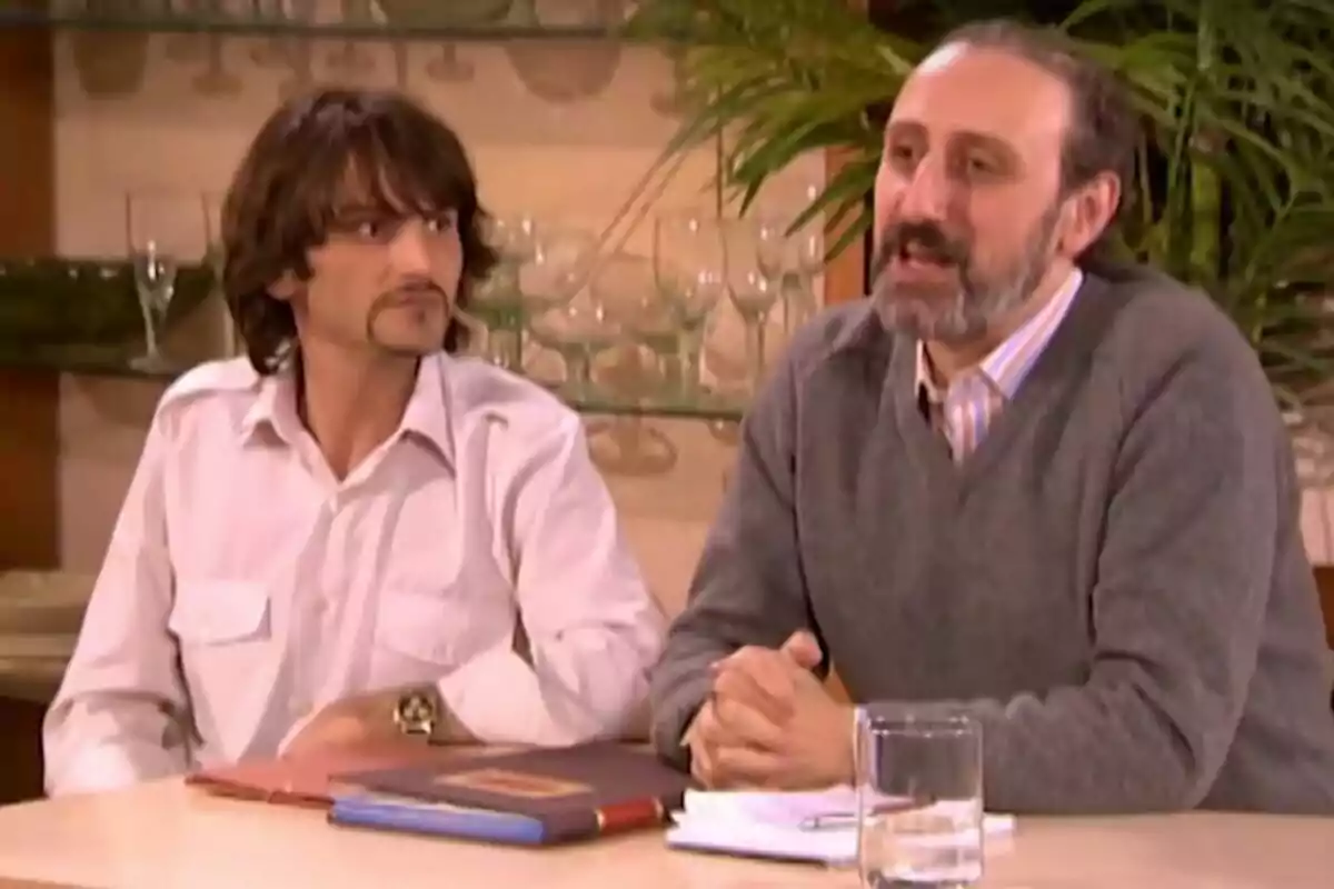 Captura de Fernando Tejero y José Luis Gil en 'Aquí no hay quien viva' Captura de Fernando Tejero y José Luis Gil en 'Aquí no hay quien viva'