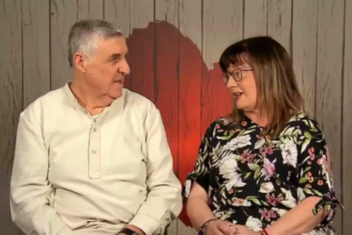 Captura de José Luis y Mari Luz en la decisión final de 'First Dates' Captura de José Luis y Mari Luz en la decisión final de 'First Dates'