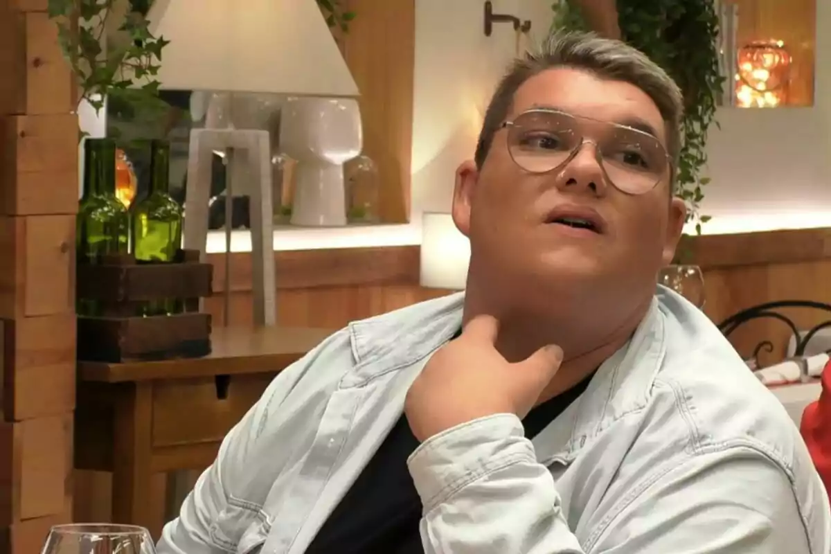 Captura de Juanma a 'First Dates' Captura de Juanma a 'First Dates'