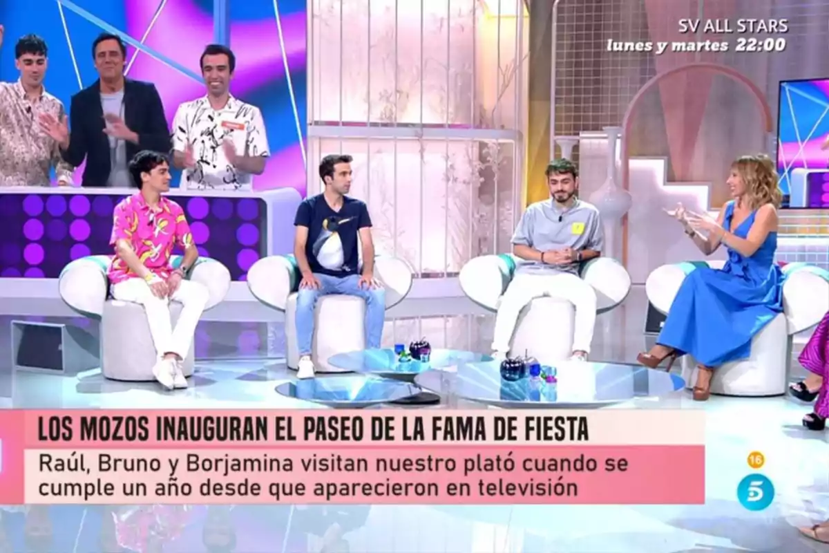 Captura de los Mozos de Arousa con Emma García en 'Fiesta' Captura de los Mozos de Arousa con Emma García en 'Fiesta'