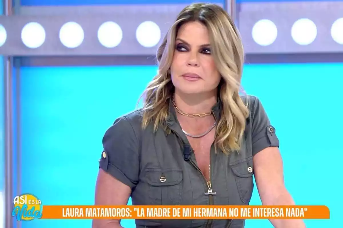 Captura de Makoke en 'Así es la vida' respondiendo a Laura Matamoros Captura de Makoke en 'Así es la vida' respondiendo a Laura Matamoros