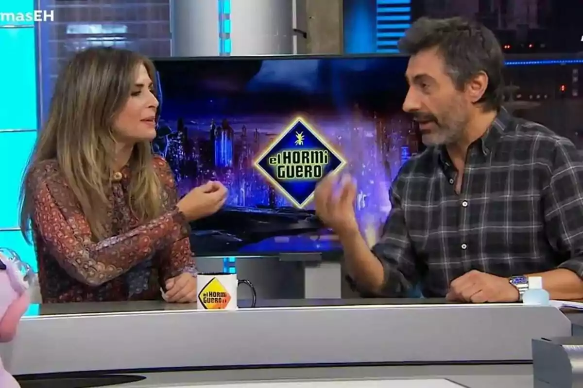 Captura de Nuria Roca y Juan del Val en 'El Hormiguero' Captura de Nuria Roca y Juan del Val en 'El Hormiguero'