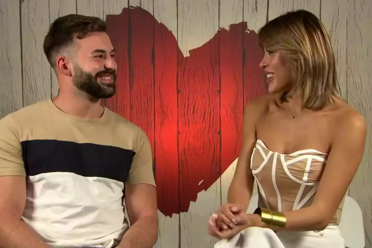 Captura de Rubén y Brenda en 'First Dates' Captura de Rubén y Brenda en 'First Dates'