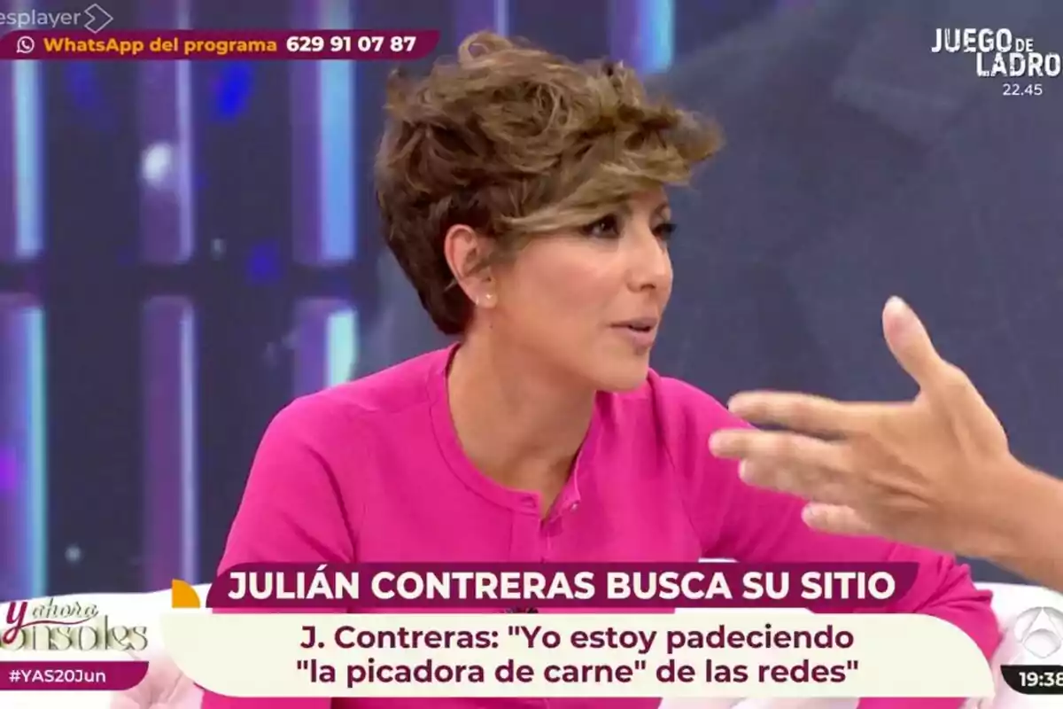 Captura de Sonsoles Ónega hablando con Julián Contreras en 'Y ahora Sonsoles' Captura de Sonsoles Ónega hablando con Julián Contreras en 'Y ahora Sonsoles'