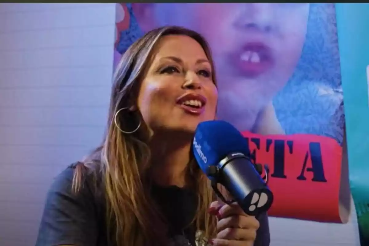 Captura de Verónica Romero en el podcast 'Me falta calle' Captura de Verónica Romero en el podcast 'Me falta calle'