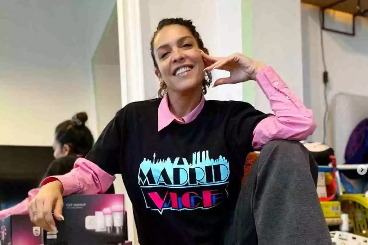 Captura de Instagram de Lorena Castell sonriendo en su casa Captura de Instagram de Lorena Castell sonriendo en su casa