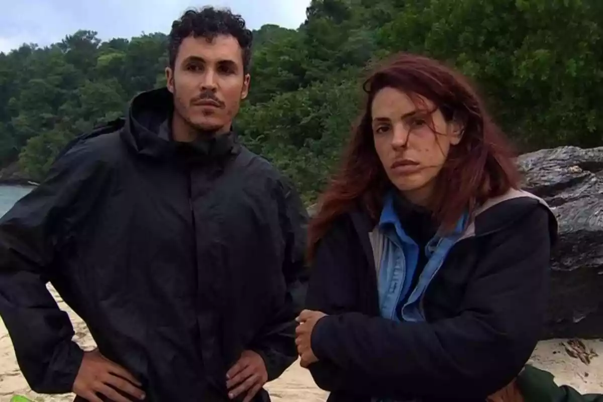 Captura de Kiko Jiménez y Laura Matamoros enfadados en Supervivientes Captura de Kiko Jiménez y Laura Matamoros enfadados en Supervivientes