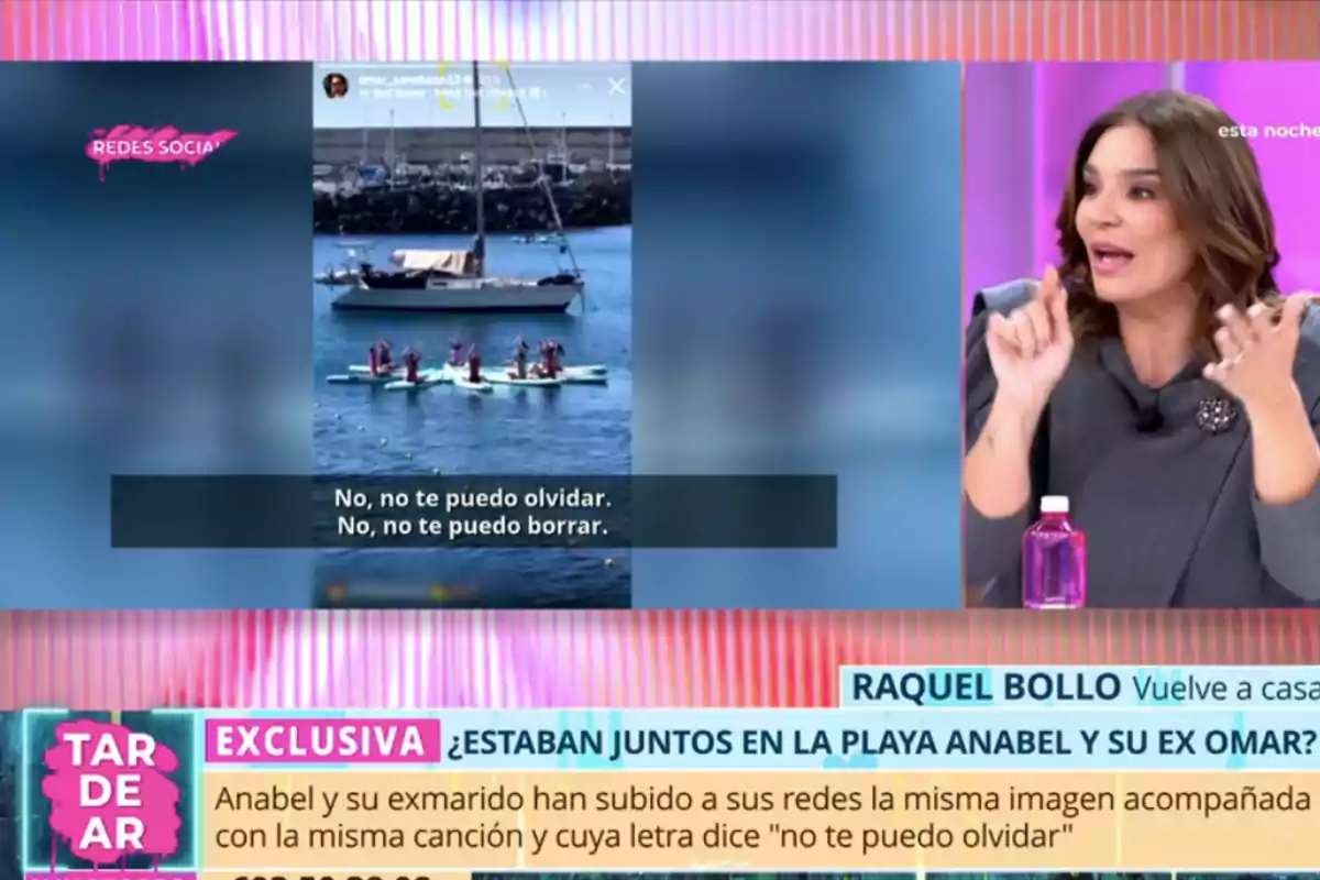 Raquel Bollo discute sobre una publicación en redes sociales que muestra una imagen de personas en el agua con un barco al fondo, mientras en la pantalla se lee un texto relacionado con una canción. Raquel Bollo discute sobre una publicación en redes sociales que muestra una imagen de personas en el agua con un barco al fondo, mientras en la pantalla se lee un texto relacionado con una canción.