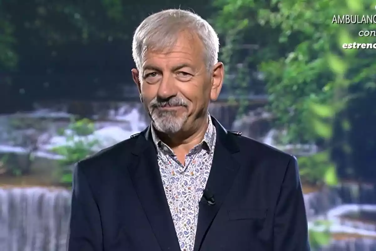 Captura de Carlos Sobera como presentador de Supervivientes: Tierra de Nadie en Telecinco Captura de Carlos Sobera como presentador de Supervivientes: Tierra de Nadie en Telecinco