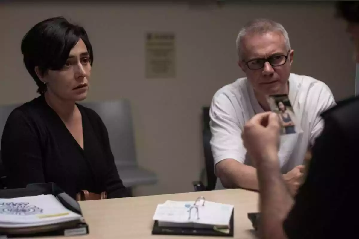 Fotografía de la serie El Caso Asunta de Netflix con Candela Peña y Tristán Ulloa Fotografía de la serie El Caso Asunta de Netflix con Candela Peña y Tristán Ulloa