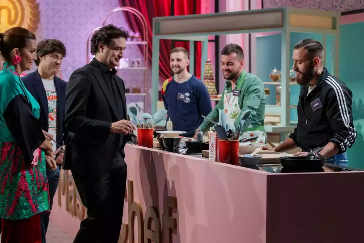 Fotografía de Pepe Rodríguez Rey, Samantha Vallejo-Nágera y Jordi Cruz en los castings de MasterChef Fotografía de Pepe Rodríguez Rey, Samantha Vallejo-Nágera y Jordi Cruz en los castings de MasterChef