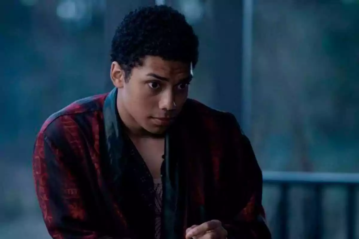 Fotografía de Chance Perdomo en Las escalofriantes aventuras de Sabrina de Netflix Fotografía de Chance Perdomo en Las escalofriantes aventuras de Sabrina de Netflix