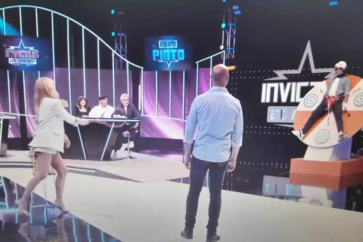 Captura de Patricia Conde con Loles León, Pinto o David Fernández en la promo de Invictus ¿Te Atreves? de La 1 Captura de Patricia Conde con Loles León, Pinto o David Fernández en la promo de Invictus ¿Te Atreves? de La 1