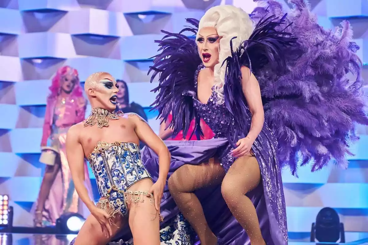 Fotografía de Drag Sethlas y Samantha Ballentines en la final de Drag Race: All Stars Fotografía de Drag Sethlas y Samantha Ballentines en la final de Drag Race: All Stars