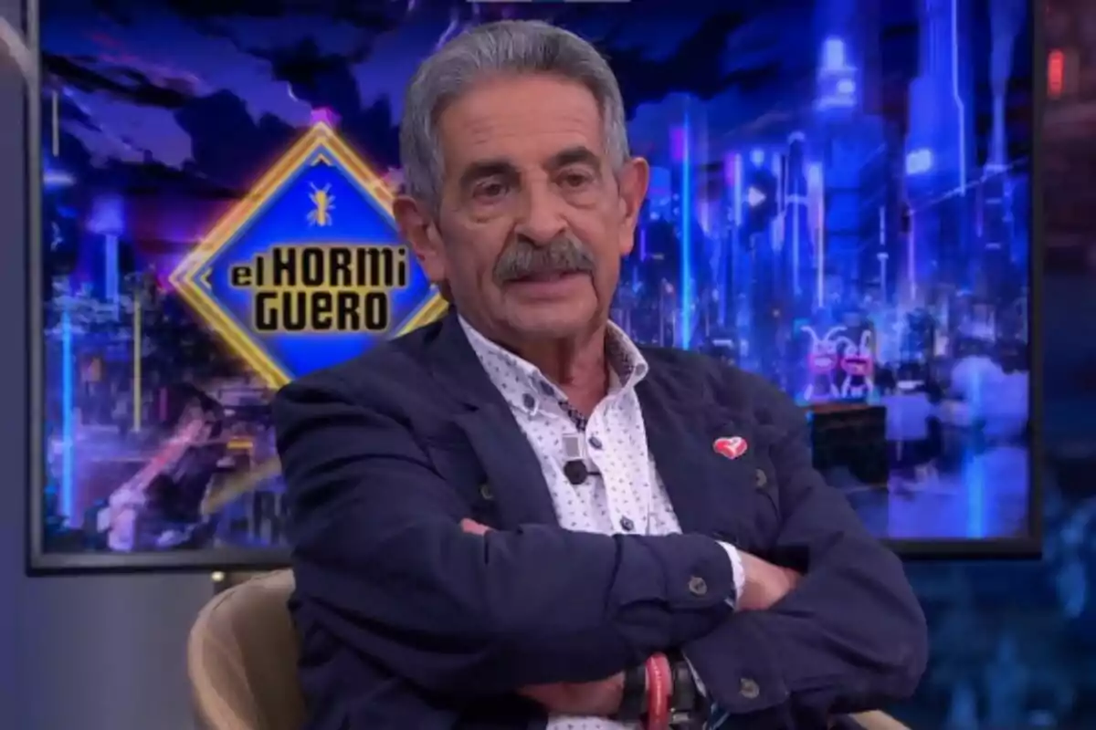 Captura de 'El Hormiguero' con Miguel Ángel Revilla hablando en traje azul y los brazos cruzados Captura de 'El Hormiguero' con Miguel Ángel Revilla hablando en traje azul y los brazos cruzados