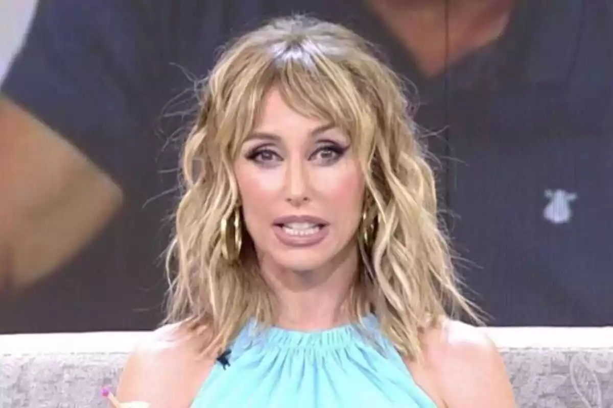 Primer plano de Emma García en el programa 'Fiesta'