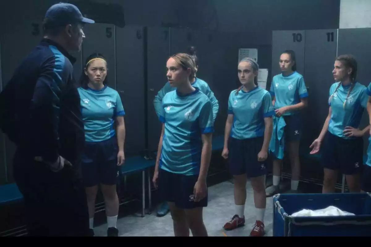 Fotografía del equipo femenino en el capítulo de 'L'Àcadèmia' de 3Cat Fotografía del equipo femenino en el capítulo de 'L'Àcadèmia' de 3Cat