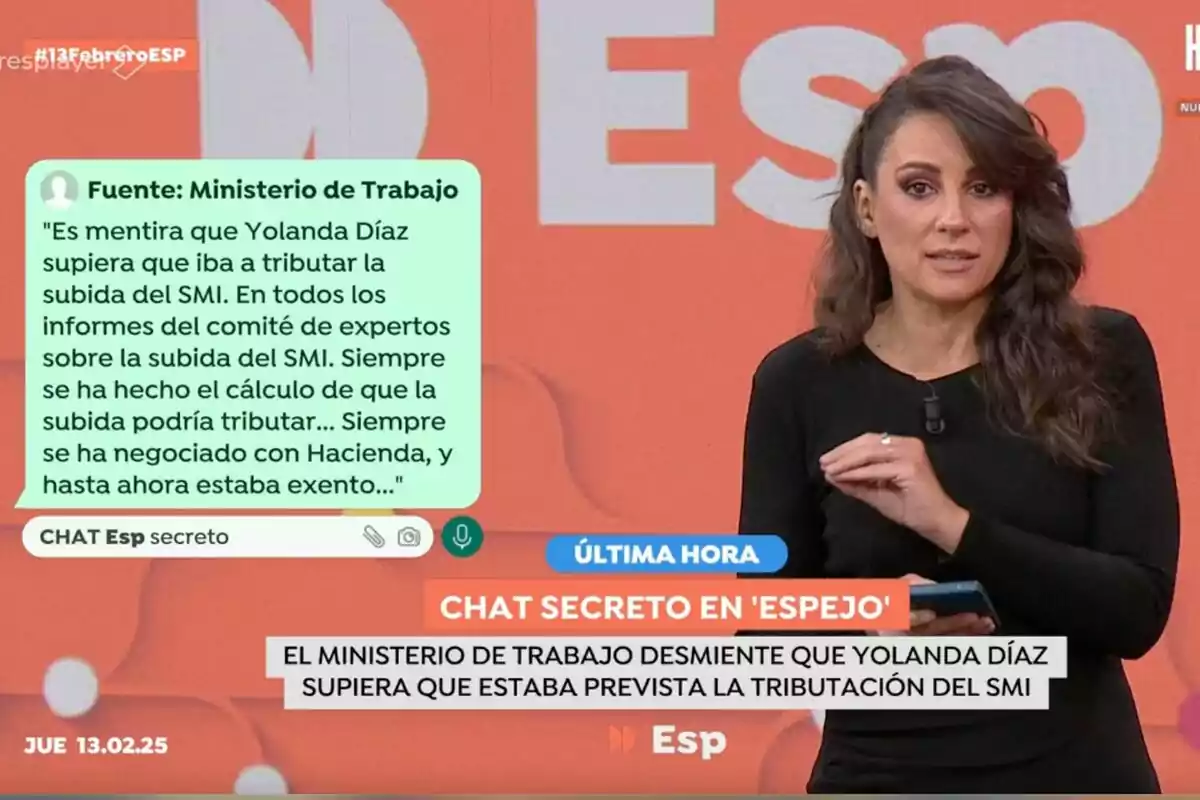 Lorena García amb els cabells solts i morenos, vestida de negre i amb actitud seriosa explica el comunicat del Ministeri de Treball a 'Espejo Público'. Lorena García amb els cabells solts i morenos, vestida de negre i amb actitud seriosa explica el comunicat del Ministeri de Treball a 'Espejo Público'.