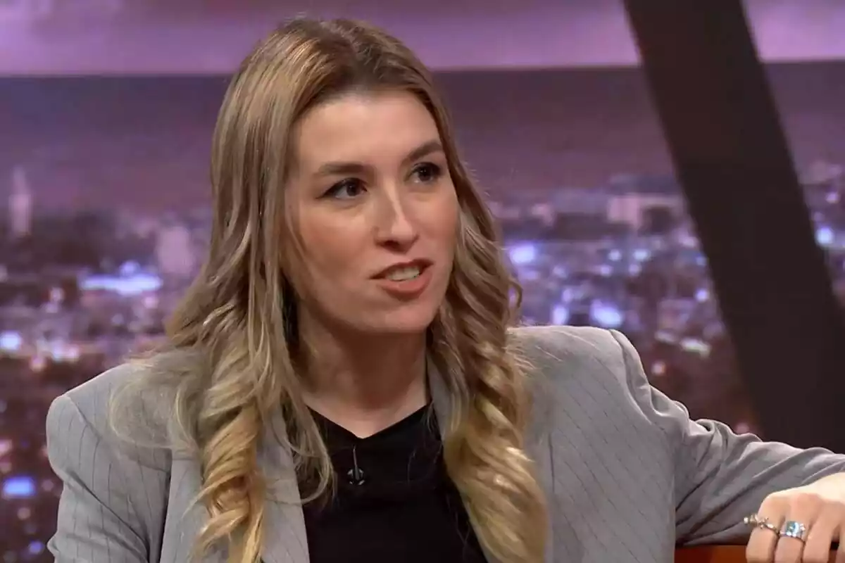 Captura de Eva Soriano como colaboradora de Col·lapse en TV3 Captura de Eva Soriano como colaboradora de Col·lapse en TV3