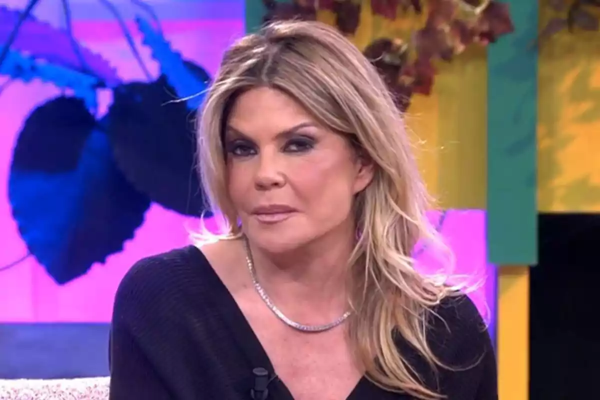 Captura de 'Fiesta' con Makoke seria mirando a cámara el 14 de enero de 2024 Captura de 'Fiesta' con Makoke seria mirando a cámara el 14 de enero de 2024