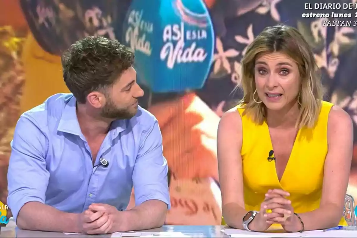 Captura de Sandra Barneda y César Muñoz emocionados en el final de Así es la vida en Telecinco Captura de Sandra Barneda y César Muñoz emocionados en el final de Así es la vida en Telecinco