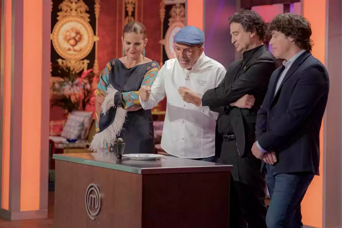 Fotografía del jurado de MasterChef en la final: Jordi Cruz, Pepe Rodríguez y Samantha Vallejo-Nágera Fotografía del jurado de MasterChef en la final: Jordi Cruz, Pepe Rodríguez y Samantha Vallejo-Nágera