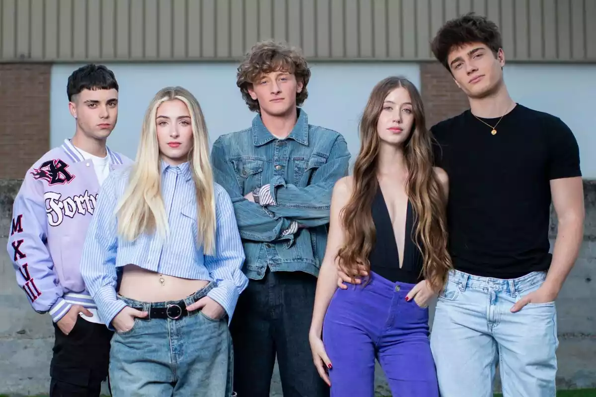 Fotografia de l'elenc de FoQ: La Nova Generació format per Rocío Velayos, María Bernardeau, Biel Antón, Kiko Bena i Miguel Fernández