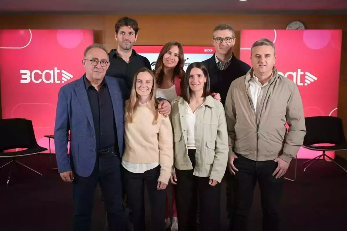Fotografía del equipo de narradores de la Fórmula1 y la MotoGP en TV3 Fotografía del equipo de narradores de la Fórmula1 y la MotoGP en TV3