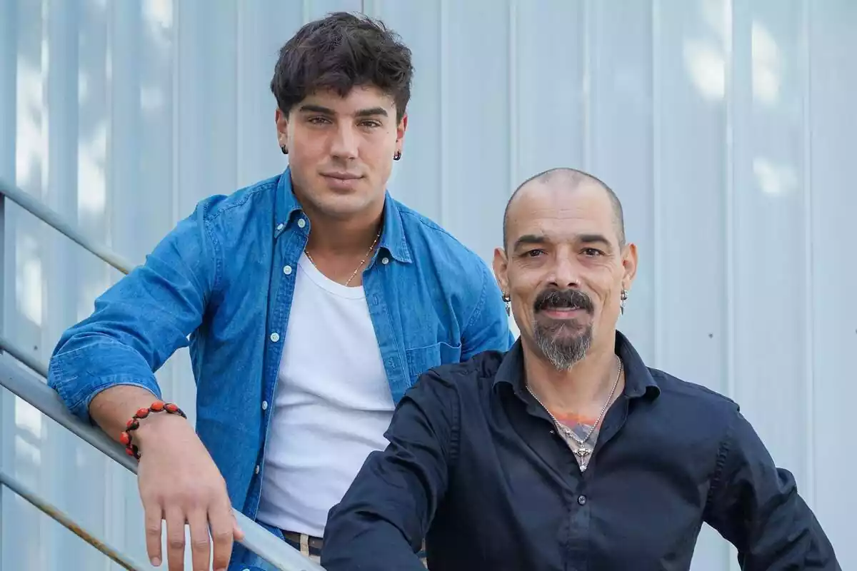 Posat d'Óscar Casas i Gervasio Deffer com a protagonistes d'El gran salto, nova sèrie d'atresplayer Posat d'Óscar Casas i Gervasio Deffer com a protagonistes d'El gran salto, nova sèrie d'atresplayer