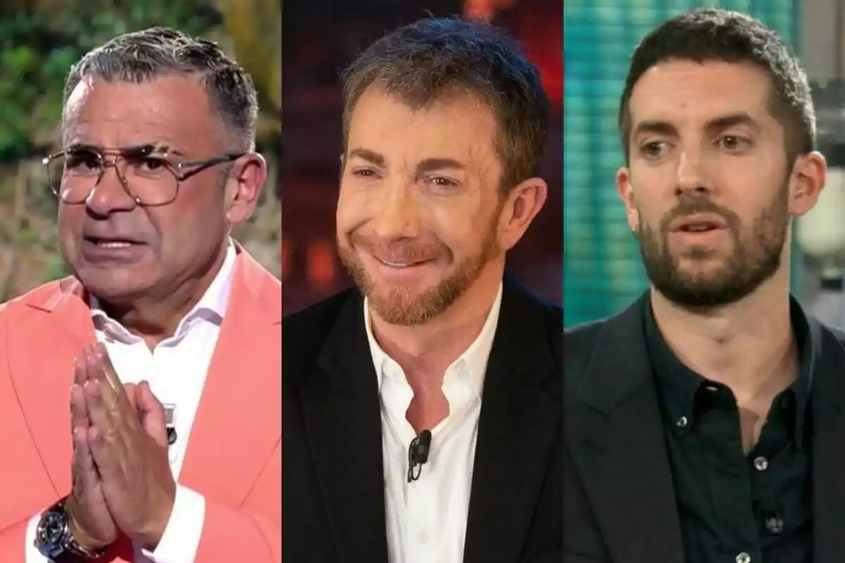 Tres homes amb expressions facials diferents, Jorge Javier Vázquez amb ulleres i jaqueta taronja a Supervivientes, Pablo Motos amb barba i jaqueta negra a El Hormiguero, i David Broncano amb barba i camisa fosca a La Revuelta.