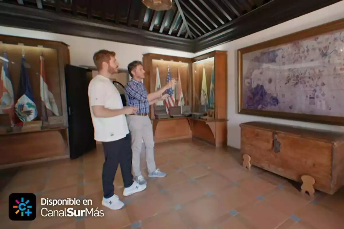Fotografía de Juanlu González en la segunda temporada de Desmontando Andalucía en Canal Sur Fotografía de Juanlu González en la segunda temporada de Desmontando Andalucía en Canal Sur
