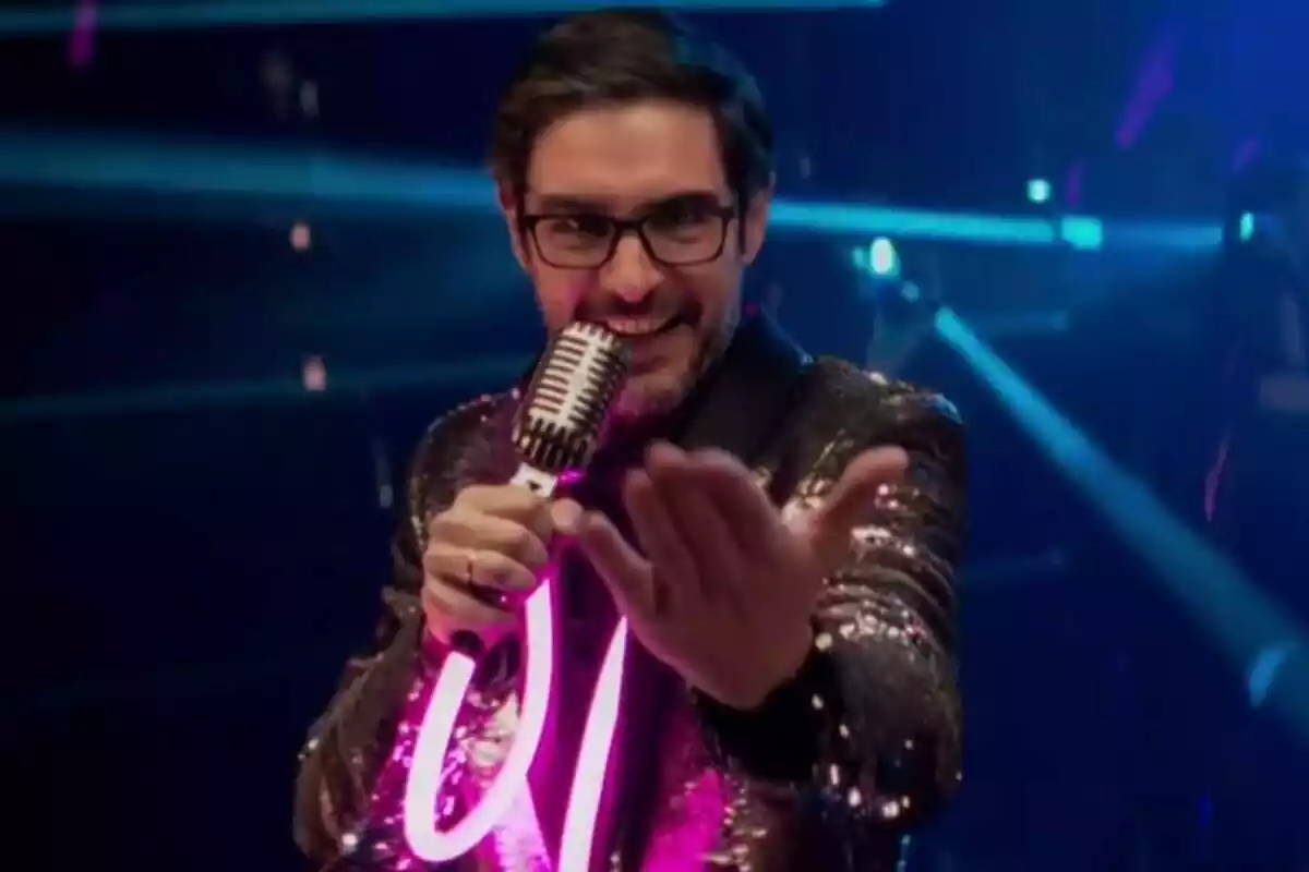 Captura de Juanra Bonet en la promo de Tu Cara Me Suena en Antena 3 Captura de Juanra Bonet en la promo de Tu Cara Me Suena en Antena 3