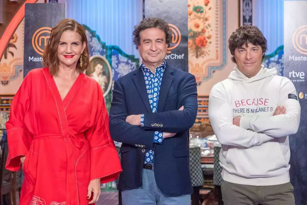 Fotografía de Pepe Rodríguez, Jordi Cruz y Samantha Vallejo-Nágera en la presentación de MasterChef de La 1