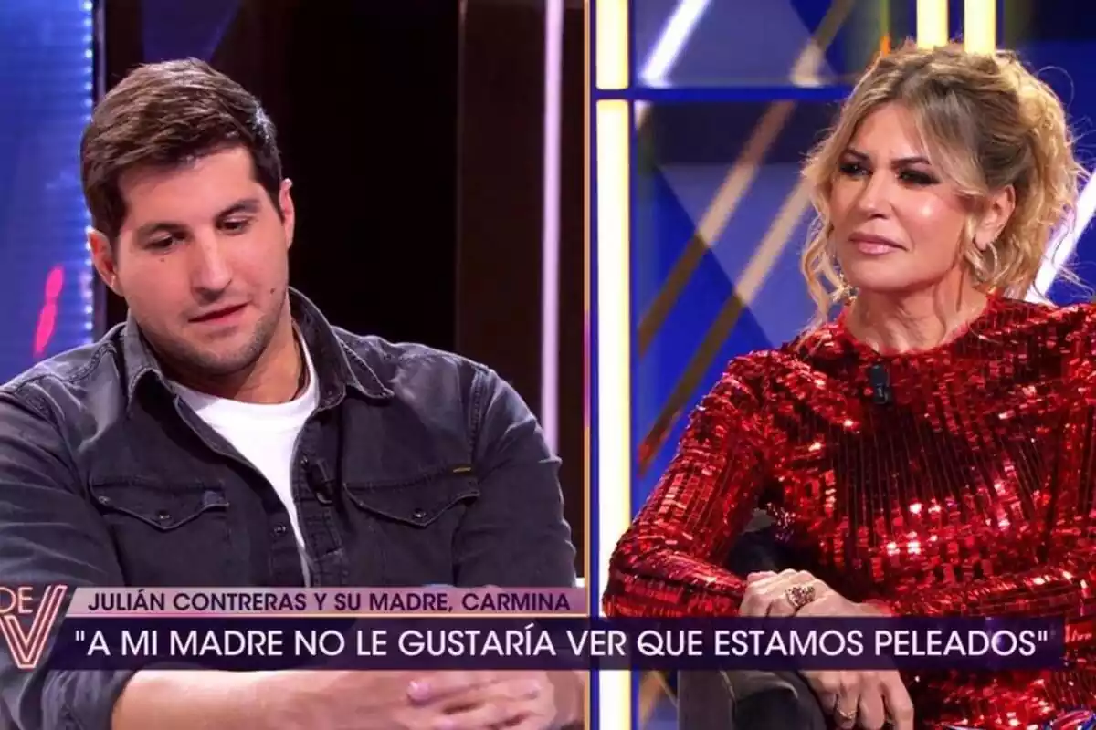 Captura de Julián Contreras con Patricia Cerezo como invitado de De Viernes en Telecinco Captura de Julián Contreras con Patricia Cerezo como invitado de De Viernes en Telecinco