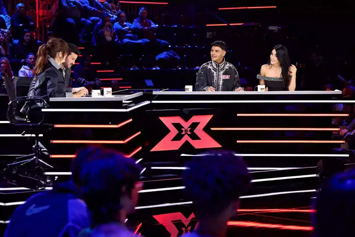 Fotografía del jurado de Factor X, Lali, Abraham Mateo, Willy Bárcenas y Vanesa Martín, durante las audicioens Fotografía del jurado de Factor X, Lali, Abraham Mateo, Willy Bárcenas y Vanesa Martín, durante las audicioens