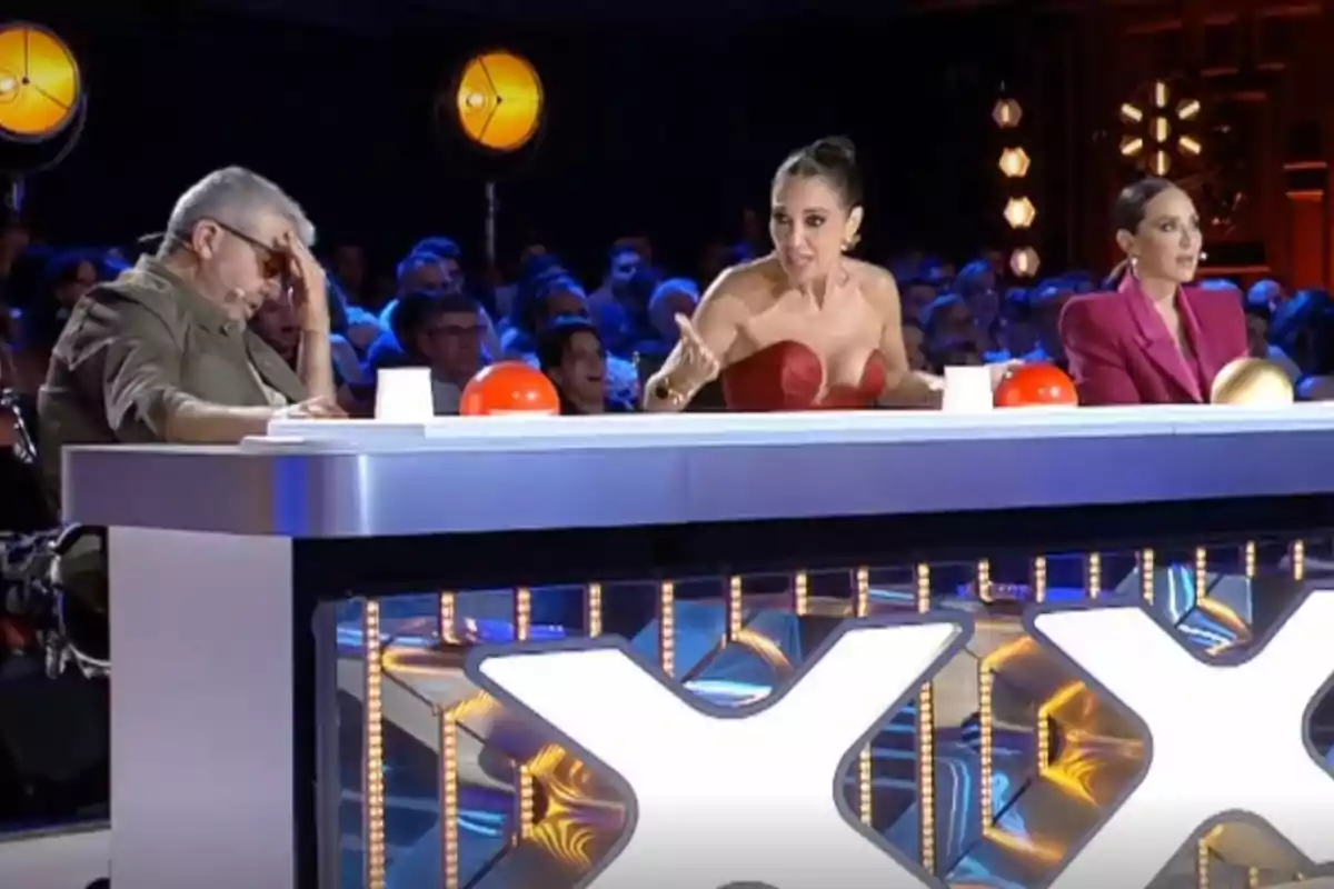Florentino Fernández con la mano en la frente, Paula Echevarría molesta y Tamara Falcó seria en 'Got Talent' Florentino Fernández con la mano en la frente, Paula Echevarría molesta y Tamara Falcó seria en 'Got Talent'