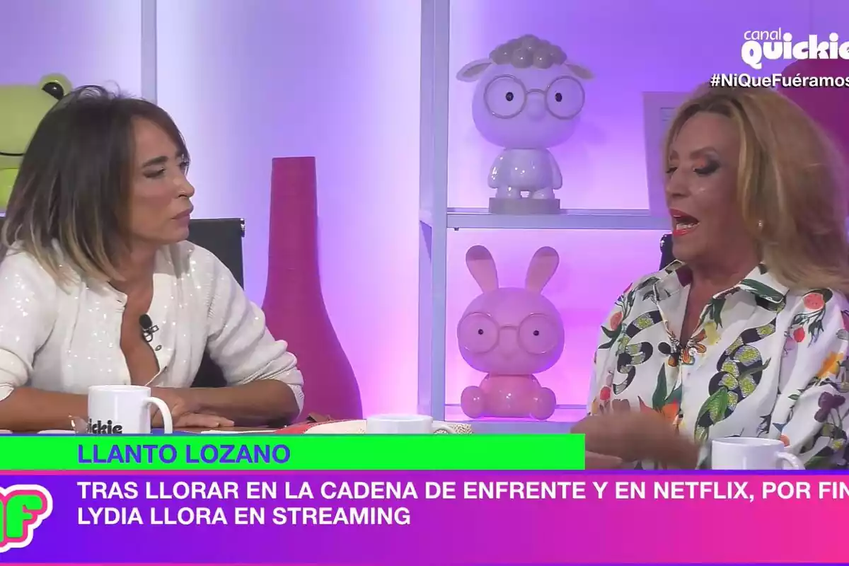 Captura de Lydia Lozano llorando junto a María Patiño en Ni que fuéramos Captura de Lydia Lozano llorando junto a María Patiño en Ni que fuéramos