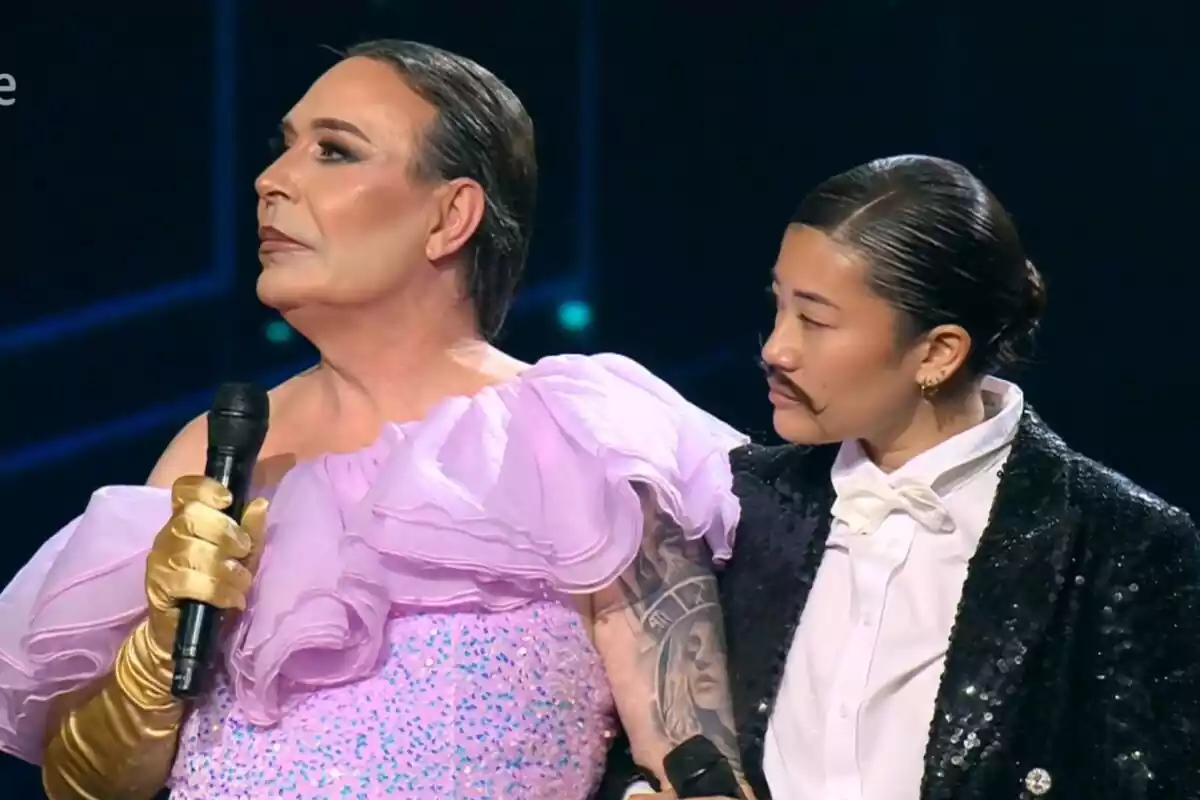 Captura de Maestro Joao con su pareja en Baila como Puedas de La 1 Captura de Maestro Joao con su pareja en Baila como Puedas de La 1