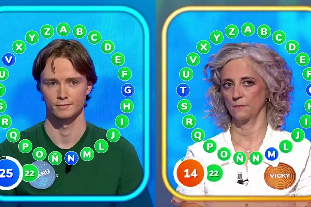 Captura de Manu Pascual y Vicky del Cerro luchando en el rosco de Pasapalabra Captura de Manu Pascual y Vicky del Cerro luchando en el rosco de Pasapalabra