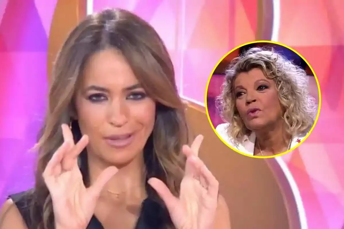María Verdoy gesticulando con las manos en un plató de Socialité colorido mientras en la esquina aparece el rostro de Terelu Campos enmarcado en un círculo amarillo