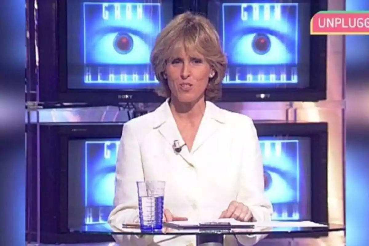 Captura de Mercedes Milá durant l'estrena de Gran Hermano l'any 2000 Captura de Mercedes Milá durant l'estrena de Gran Hermano l'any 2000